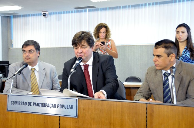 A Comissão de Participação Popular reuniu-se na tarde desta quinta-feira (8)