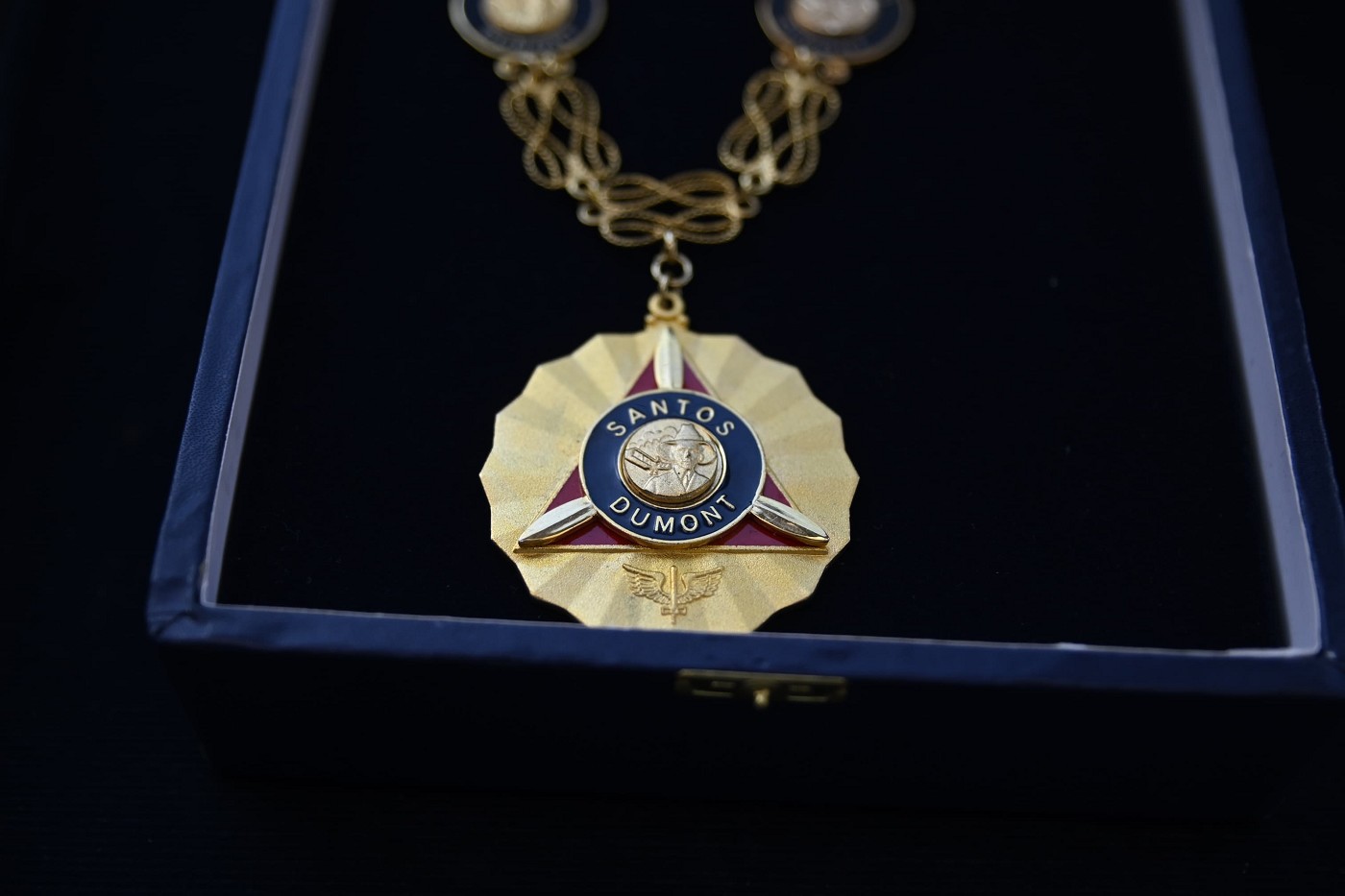 Solenidade de entrega da Medalha Santos Dumont