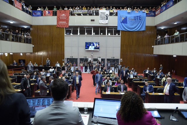 Reunião Ordinária - tarde - análise de proposições