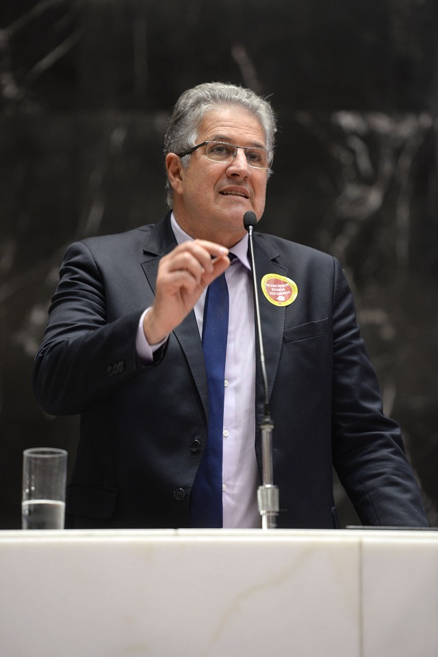João Leite questionou as prioridades do Governo de Minas