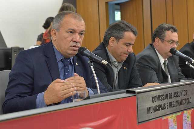 O deputado Paulo Guedes defende uma distribuição mais justa dos recursos do ICMS para os municípios