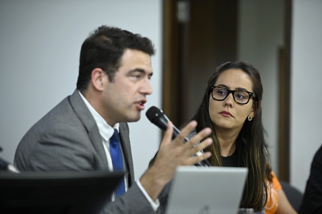 Comissão de Segurança Pública - debate sobre crimes de pedofilia