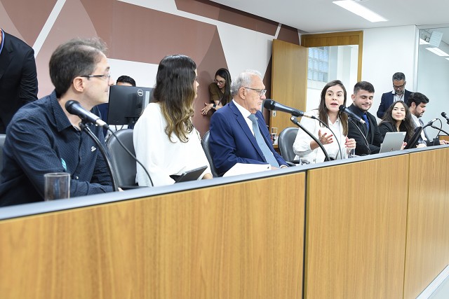 Comissão de Educação, Ciência e Tecnologia - debate sobre empresas juniores