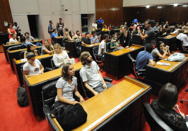 Em março deste ano, o Conexão abordou a cobertura jornalística da atividade política - Arquivo/ALMG