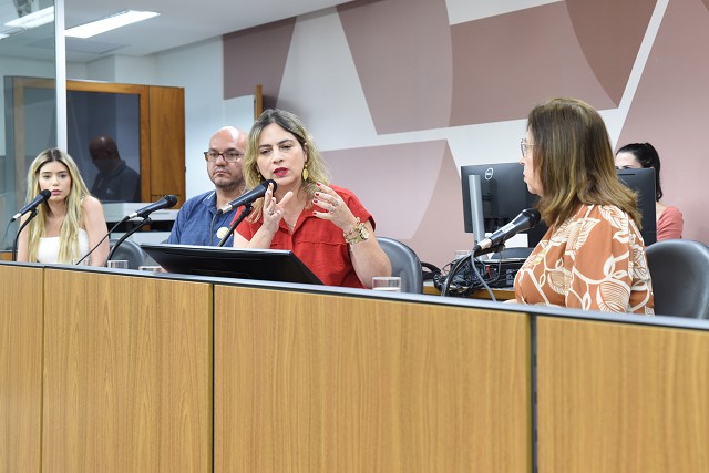 Comissão de Educação, Ciência e Tecnologia - debate sobre medidas adotadas para proteger professor no Sul de Minas