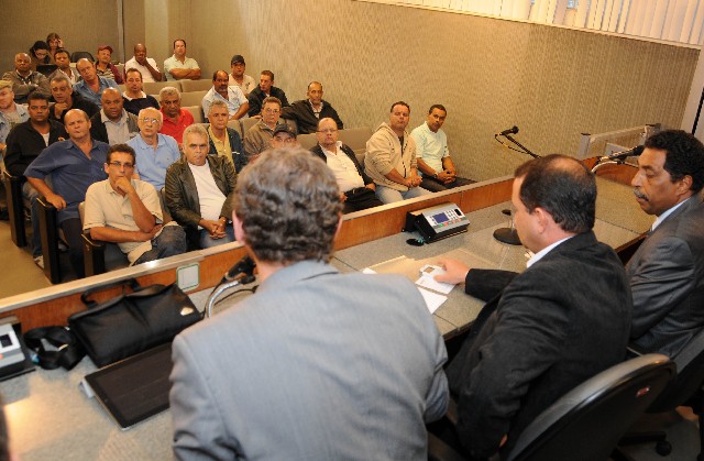 Comissão de Assuntos Municipais e Regionalização debateu a outorga de permissão de serviço público de transporte de táxi em municípios da RMBH