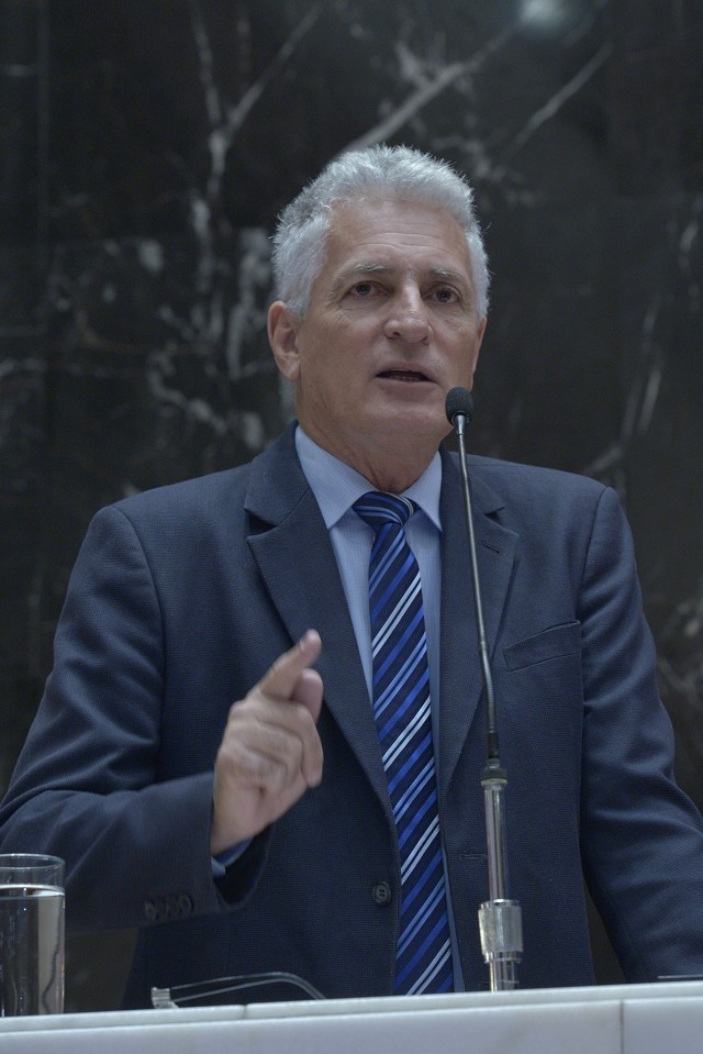 Rogério Correia lamentou o atentado contra a caravana de Lula