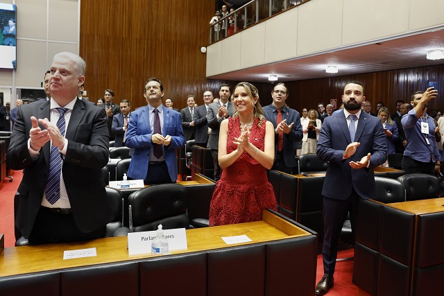 Reunião especial - posse dos membros da Mesa para o 2º biênio e posse de parlamentares