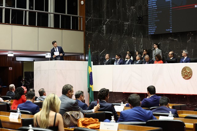 Reunião especial - posse dos membros da Mesa para o 2º biênio e posse de parlamentares