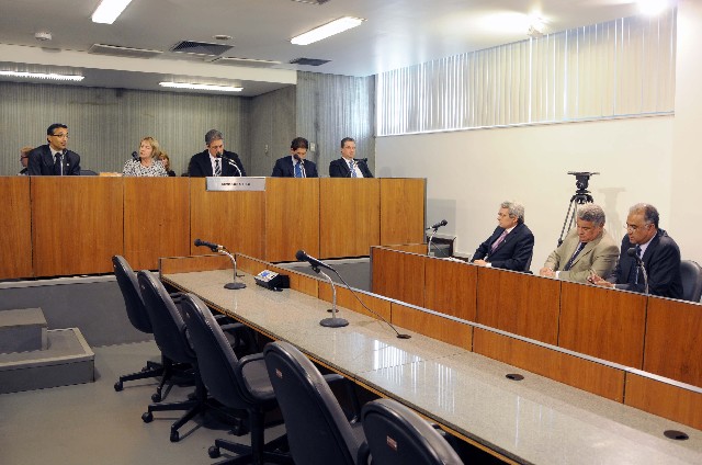 A Comissão Especial sabatinou os candidatos a conselheiro do Tribunal de Contas