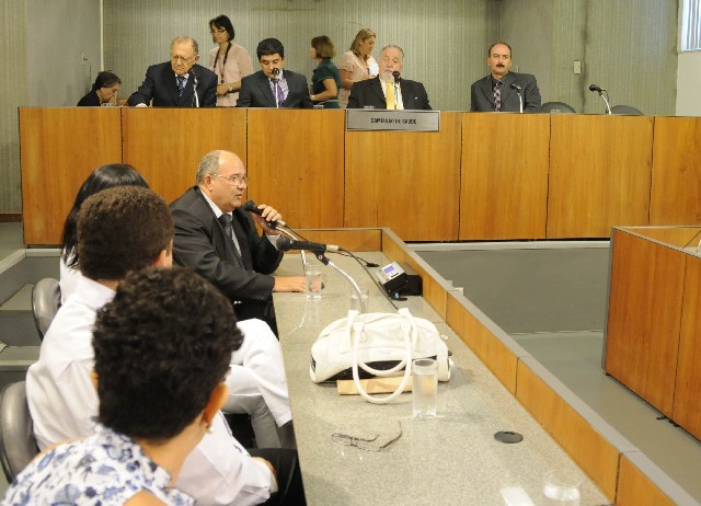 Sociedade Mineira de Nefrologia alertou que prevenção pode reduzir o número de pacientes que precisam de diálise ou transplante