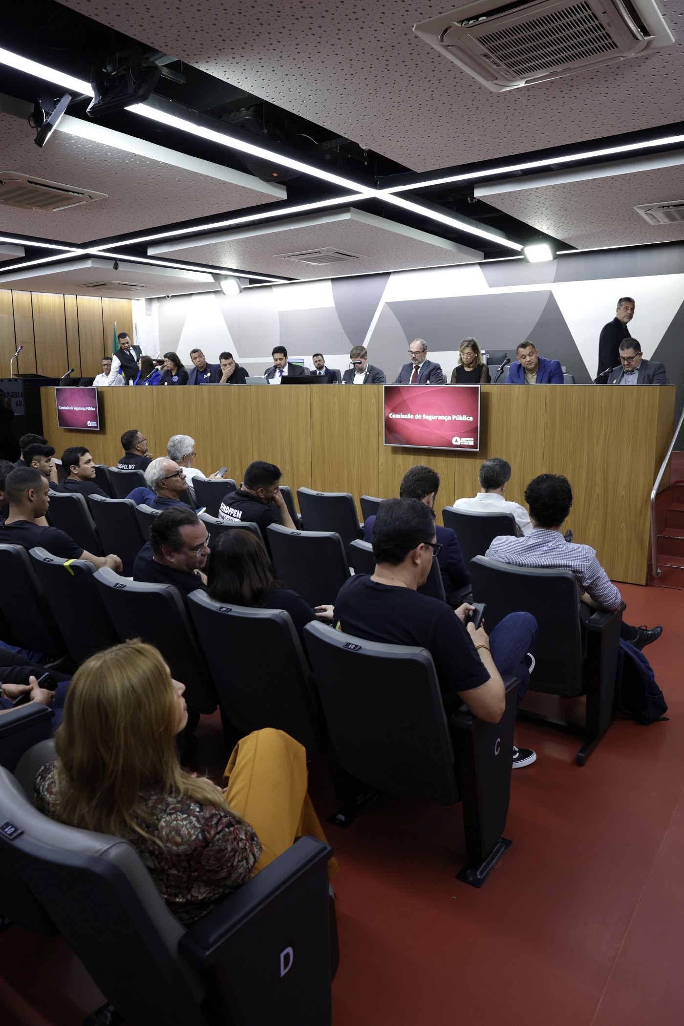 Comissão de Segurança Pública - debate sobre a recomposição salarial de servidores