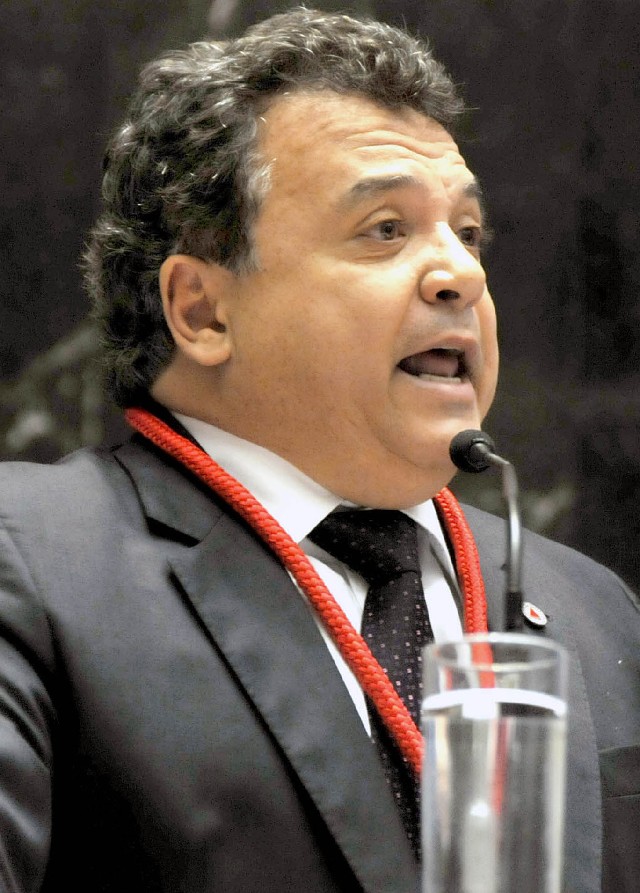 Alencar da Silveira Jr. se posicionou contra o impeachment da presidente Dilma