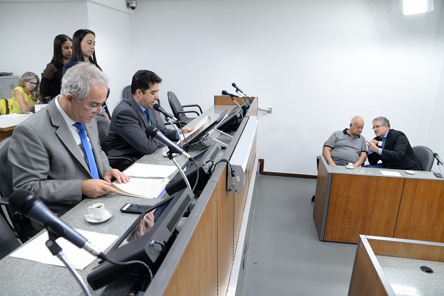Outras audiências foram aprovadas para discutir questões de segurança em escola e municípios