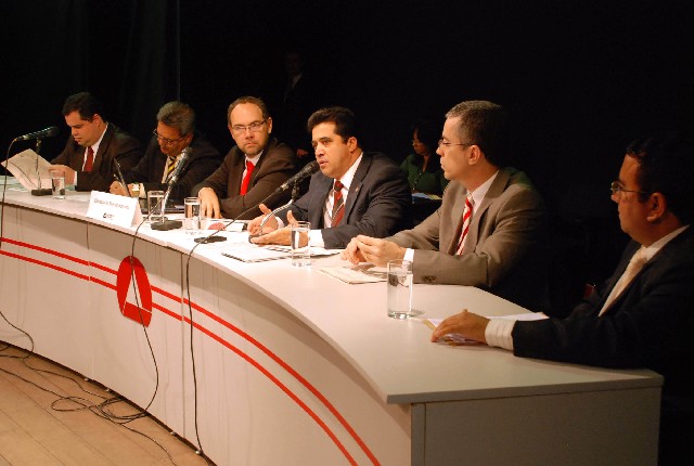 Comissão de Direitos Humanos ouve denúncias de agentes penitenciários