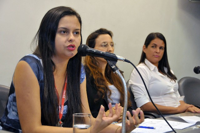 Participantes relataram que muitos municípios estão arcando com os serviços para ter a rede em funcionamento