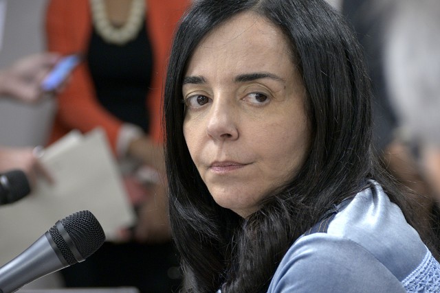 Comissão de Educação, Ciência e Tecnologia - debate sobre denúncia de superfaturamento na compra de câmeras fotográficas digitais