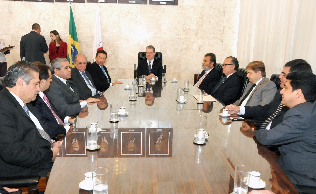 O encontro foi realizado no Salão Nobre da Assembleia