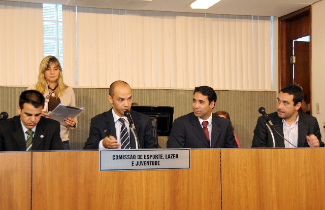A Comissão de Esporte discutiu os projetos esportivos desenvolvido pelas universidades federais