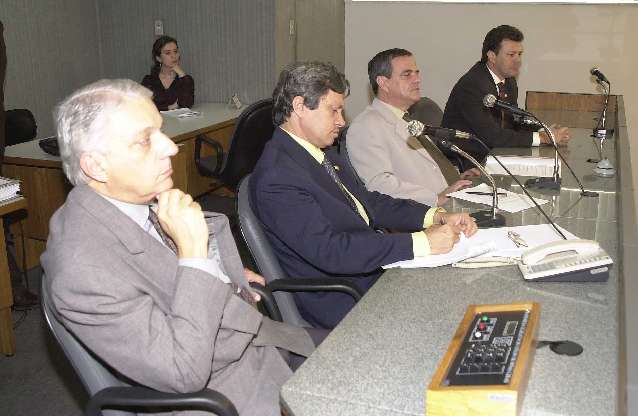 CPI DA RODOVIÁRIA - RELATÓRIO FINAL É APROVADO E COMISSÃO ENCERRATRABALHOS