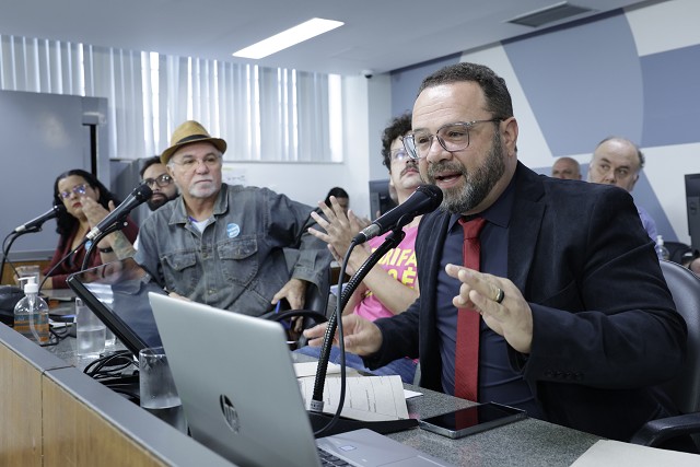 Comissão Extraordinária de Defesa da Habitação e da Reforma Urbana - debate sobre Subsídio para transporte público e fundo de mobilidade