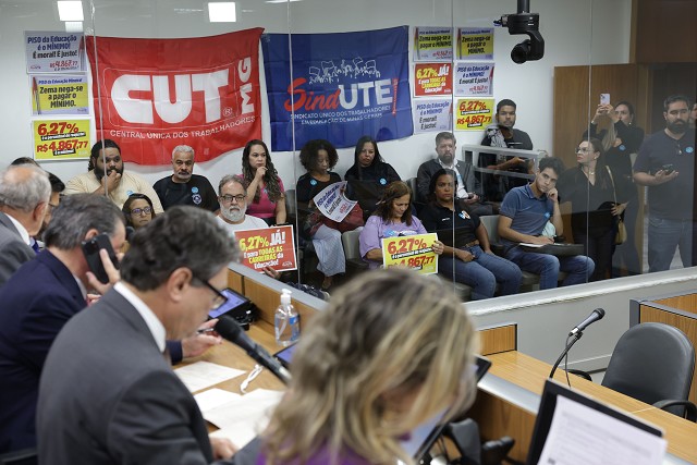 Comissão de Fiscalização Financeira e Orçamentária - análise de proposições