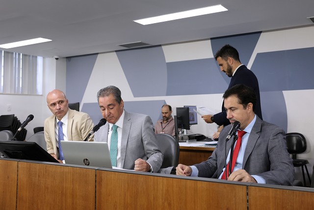 Comissão Especial - análise do Veto nº 24/2025 (eleição de presidente e vice)