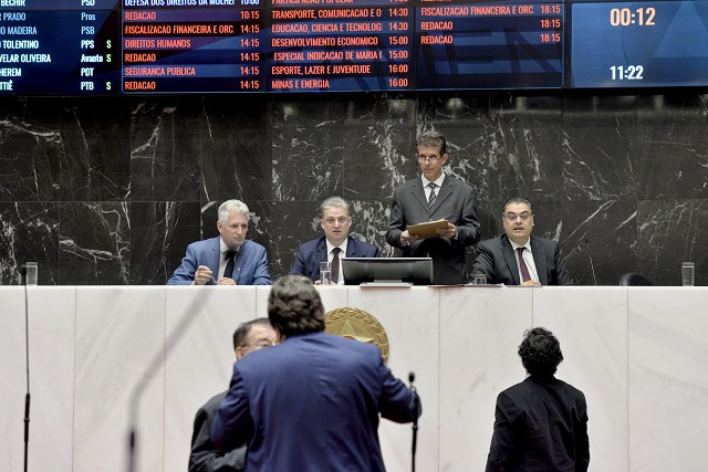 Reunião Extraordinária - manhã - análise de proposições