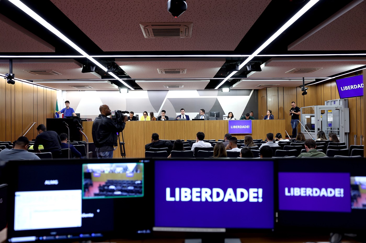 Comissão de Segurança Pública - debate o papel do cidadão e das instituições na promoção da segurança pública, da liberdade individual e da responsabilidade no Brasil