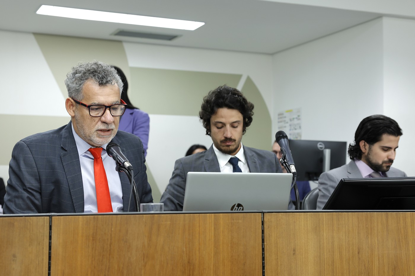 Comissão de Constituição e Justiça - análise de proposições