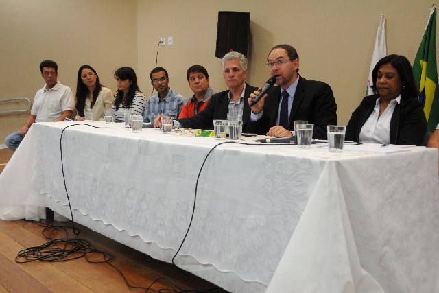 Os moradores estão preocupados com a falta de ocupação e renda dos jovens, com o aumento do consumo de drogas e com o índice de homicídios na região