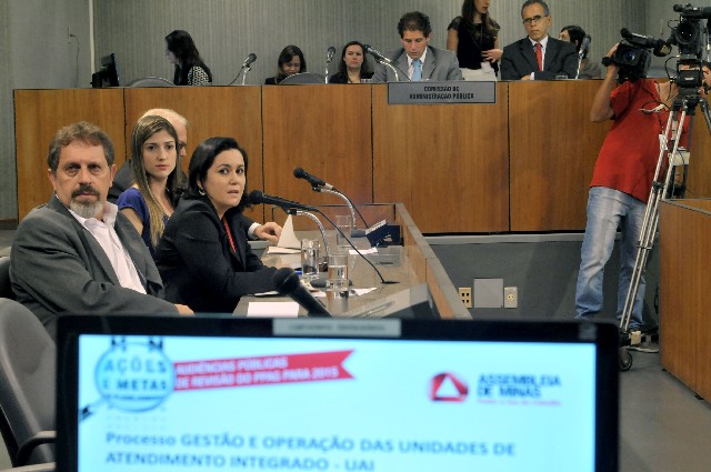 Deputados acompanharam as apresentações de representantes do Governo do Estado
