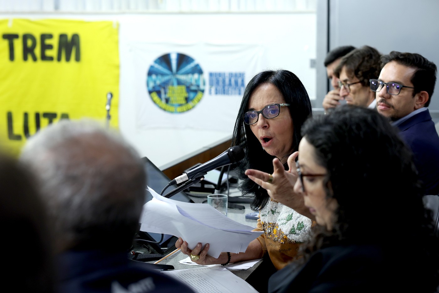 Comissão de Transporte, Comunicação e Obras Públicas - debate sobre a Estrada de Ferro Vitória a Minas