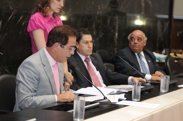 Mensagens foram lidas durante a Reunião Ordinária desta terça (30)