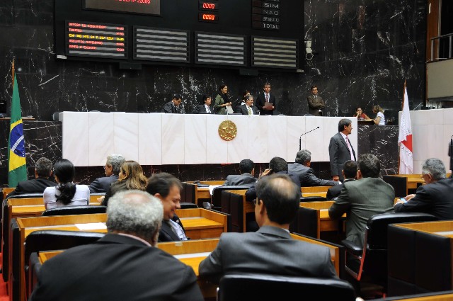No ofício, o governador destaca a necessidade de garantir a sustentabilidade do sistema previdenciário estadual por meio do regime de previdência complementar