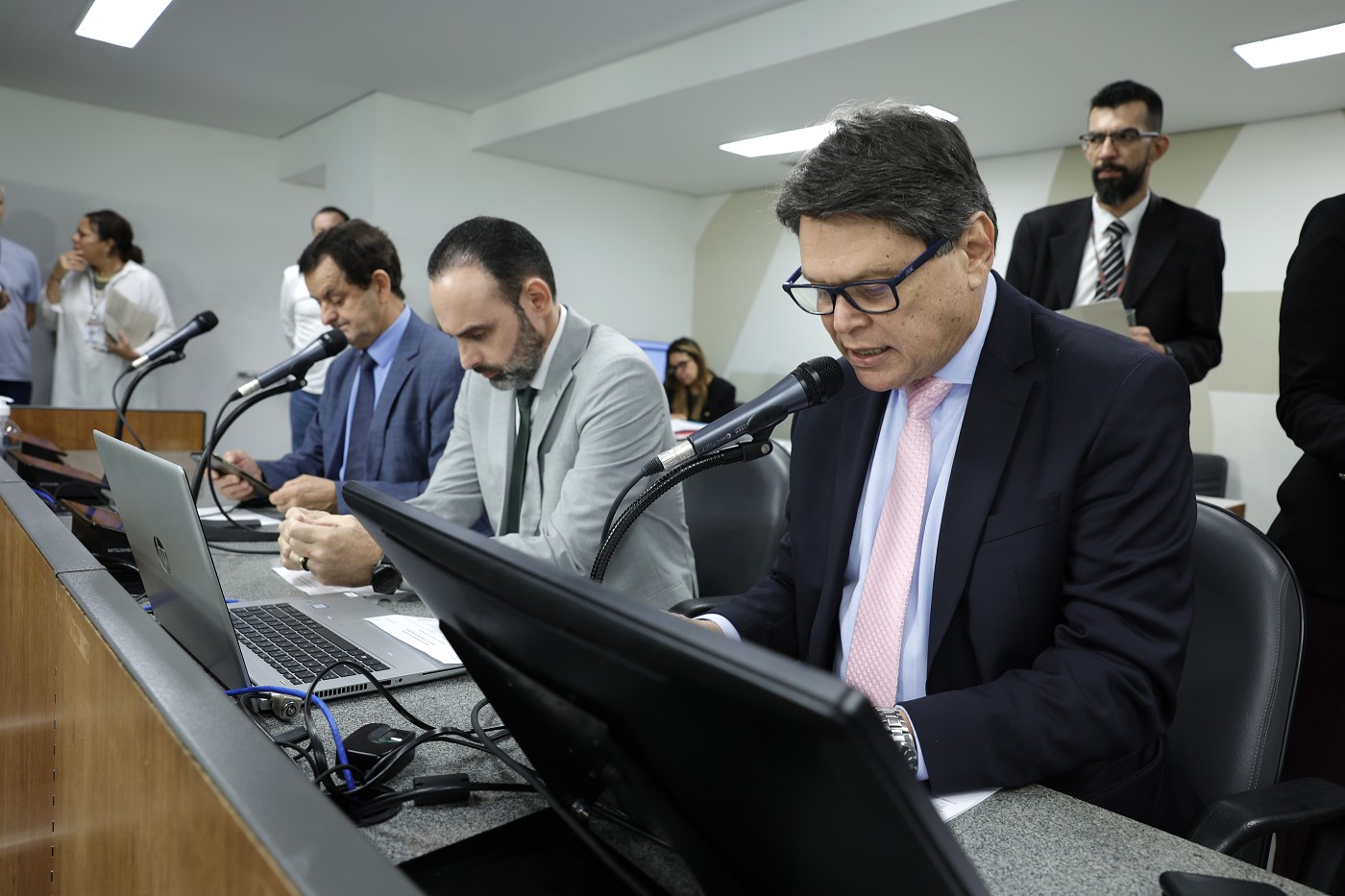 Comissão de Fiscalização Financeira e Orçamentária - análise de proposições