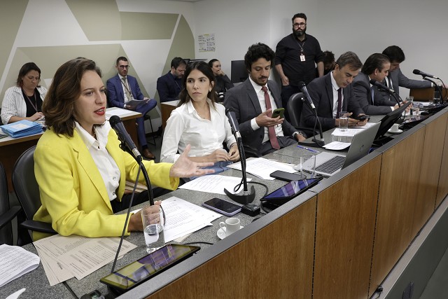 Comissão de Constituição e Justiça - análise de proposições