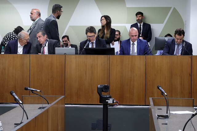 Comissão de Fiscalização Financeira e Orçamentária - análise de proposições (reunião das 15:00)