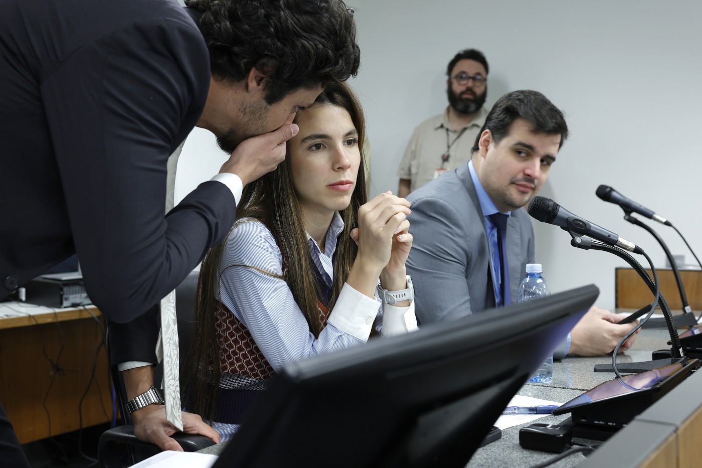 Comissão de Constituição e Justiça - análise de proposições