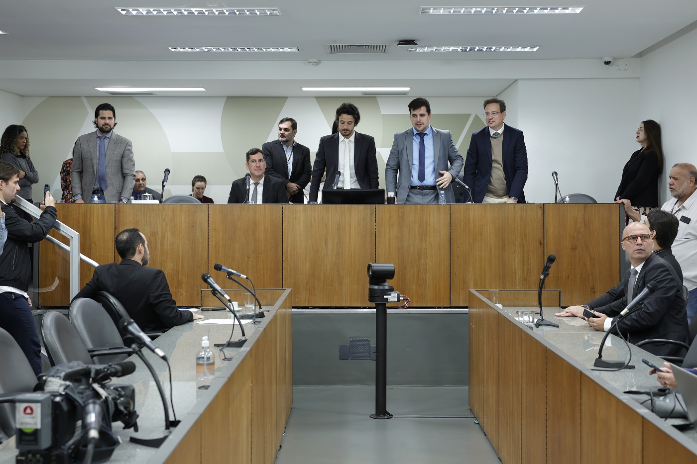 Comissão de Constituição e Justiça - análise de proposições