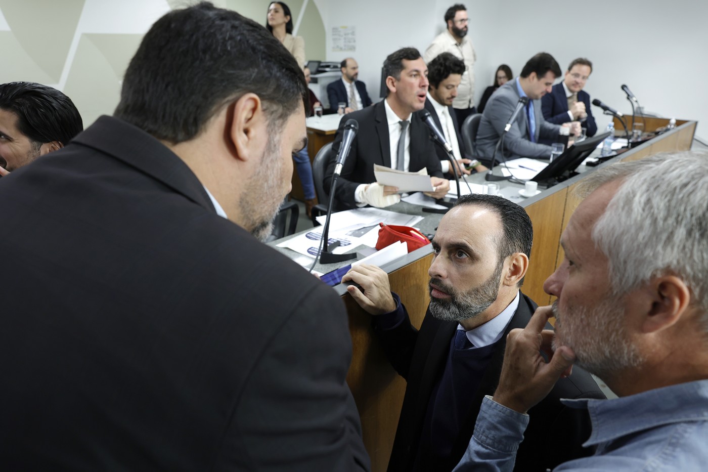 Comissão de Constituição e Justiça - análise de proposições