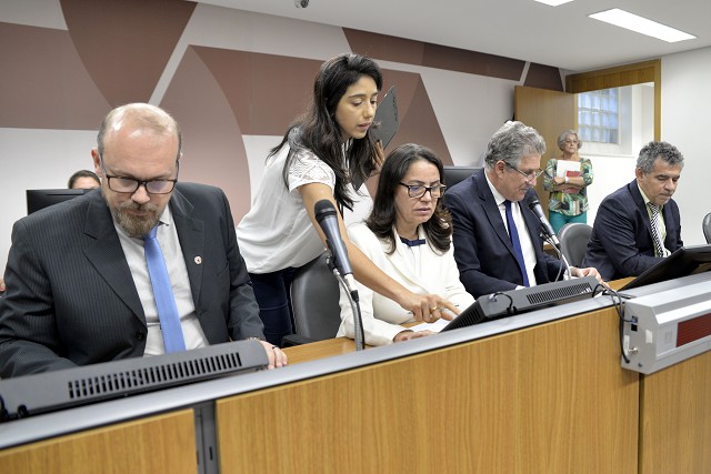A rejeição do veto só ocorre pelo voto em Plenário da maioria dos membros da ALMG