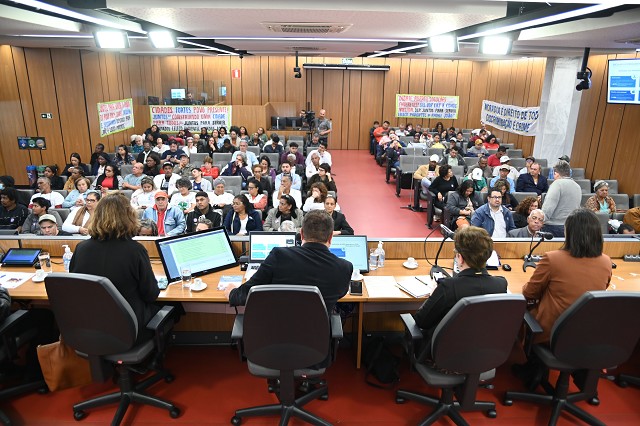 Debate público: Habitação, Reforma Urbana e Participação Social - Comissão Extraordinária de Defesa da Habitação e da Reforma Urbana - Mesa 2