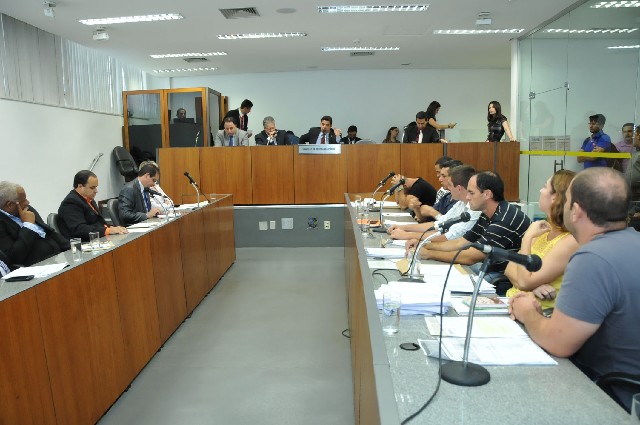 Comissão de Segurança Pública ouviu denúncias de supostas irregularidades e ilegalidades praticadas por diretores do presídio de Nova Serrana
