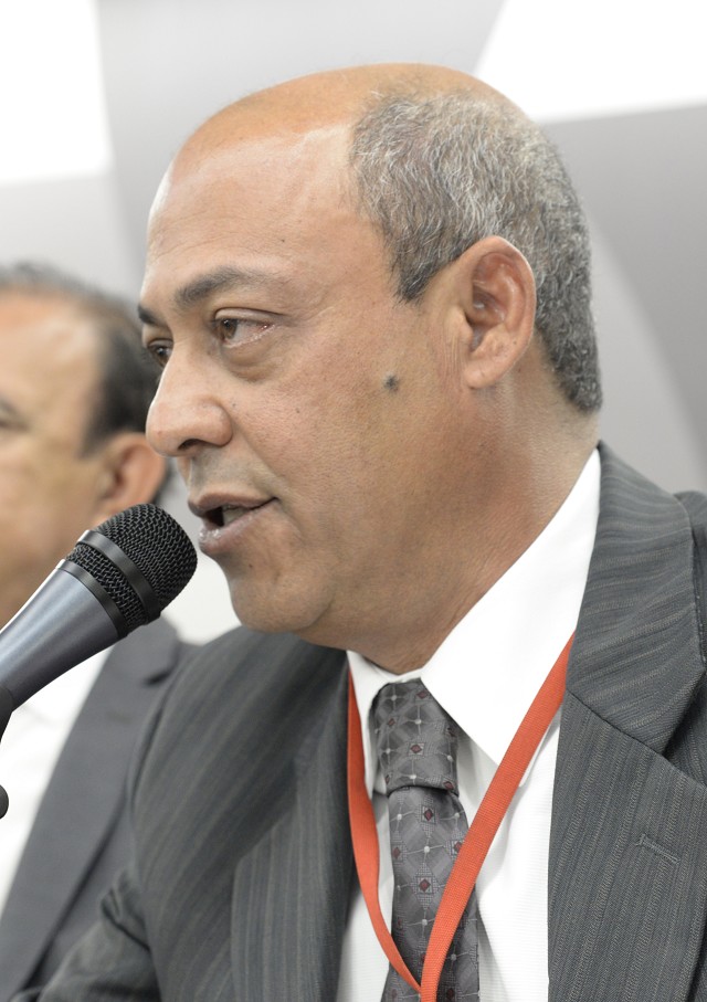 Para Ricardo Lopes, não adianta manter contrato sem ter como pagá-lo