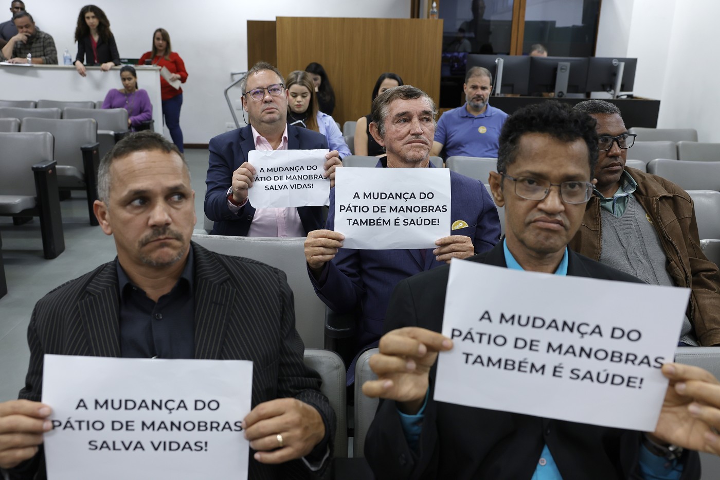 Comissão de Transporte, Comunicação e Obras Públicas - debate sobre a transferência do pátio de manobras da Ferrovia Centro-Atlântica em Arcos