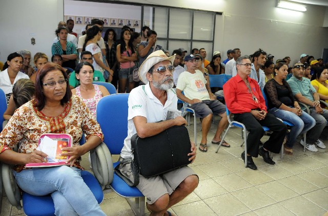 Comissão de Direitos Humanos - debate sobre liminar de despejo em Montes Claros
