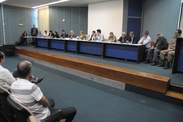 As Comissões de Turismo e de Política Agropecuária e Agroindustrial promoveram audiência pública na Universidade Federal de Viçosa