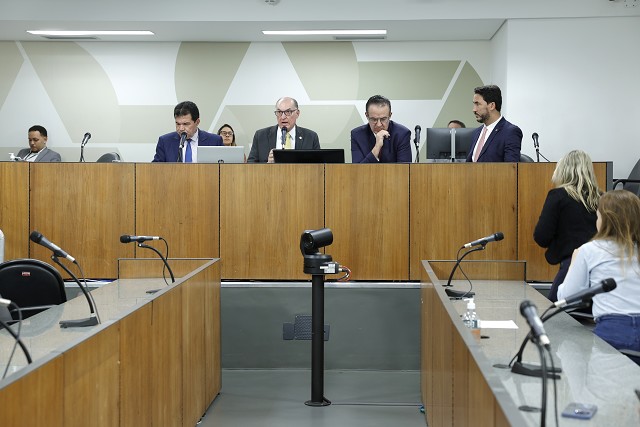 Comissão de Transporte, Comunicação e Obras Públicas - análise de proposições