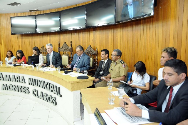 Comissão de Direitos Humanos - debate sobre liminar de despejo em Montes Claros